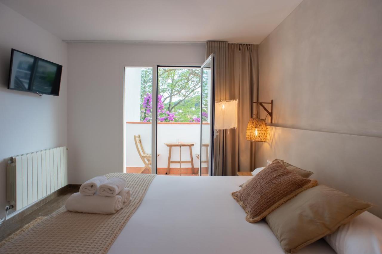 Hostal Es Niu De ตามาริว ภายนอก รูปภาพ